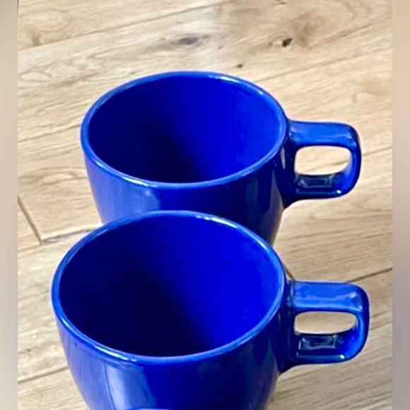 IKEA Färgrik Stacking Coffee Cup/Mug Set; 4 Cobalt Blue and 2 White. - Picture 2 of 16